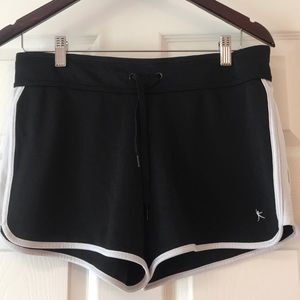 Danskin workout shorts size M